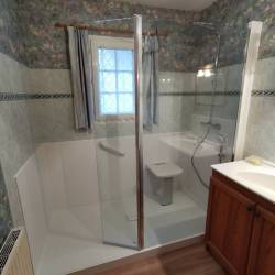 salle de bain PMR 56 Morbihan Plouhinec après