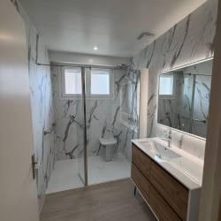 salle de bain PMR Morbihan 56 Pleomeur après